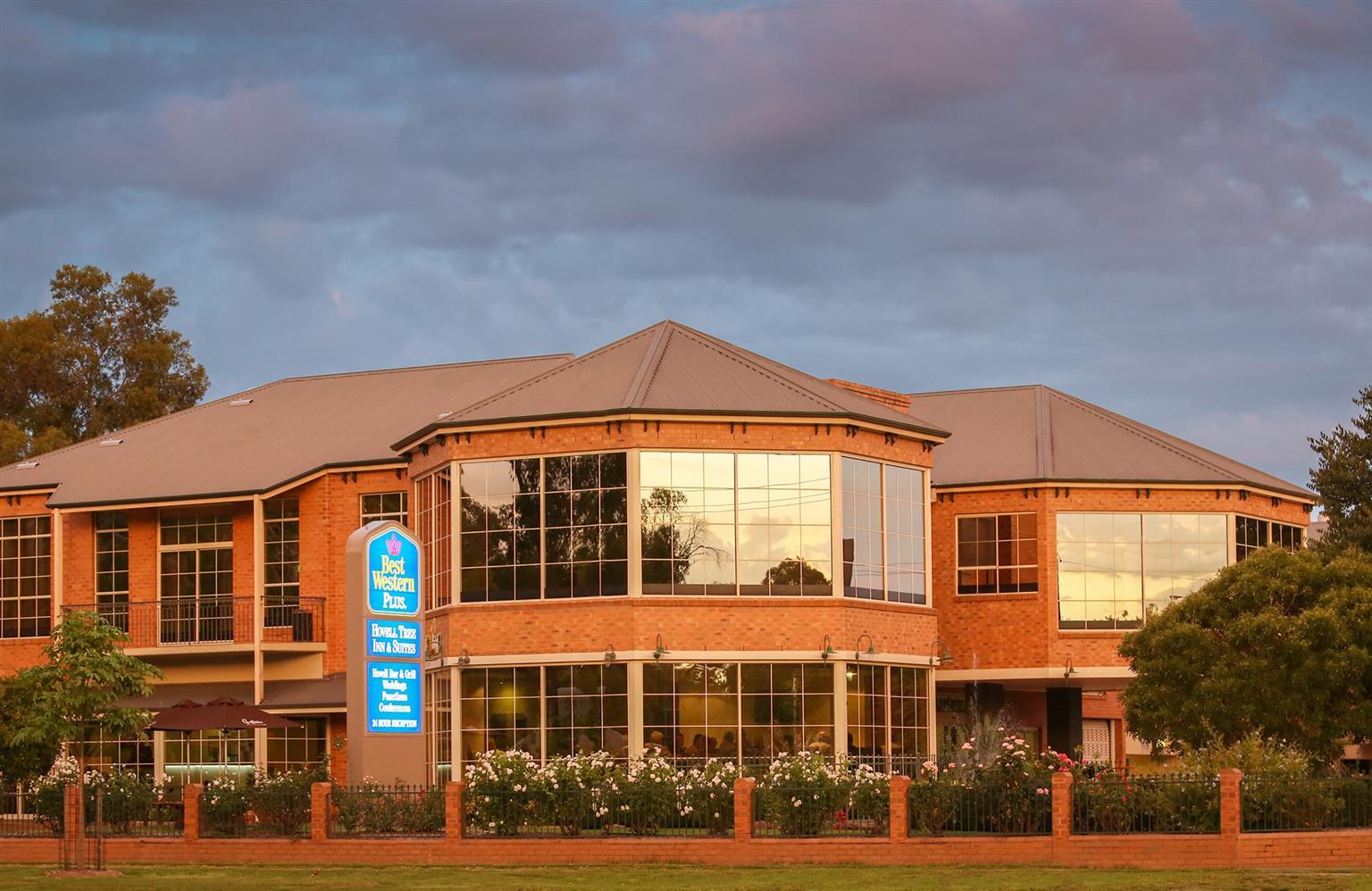 Best Western Plus Hovell Tree Inn Albury Exterior photo